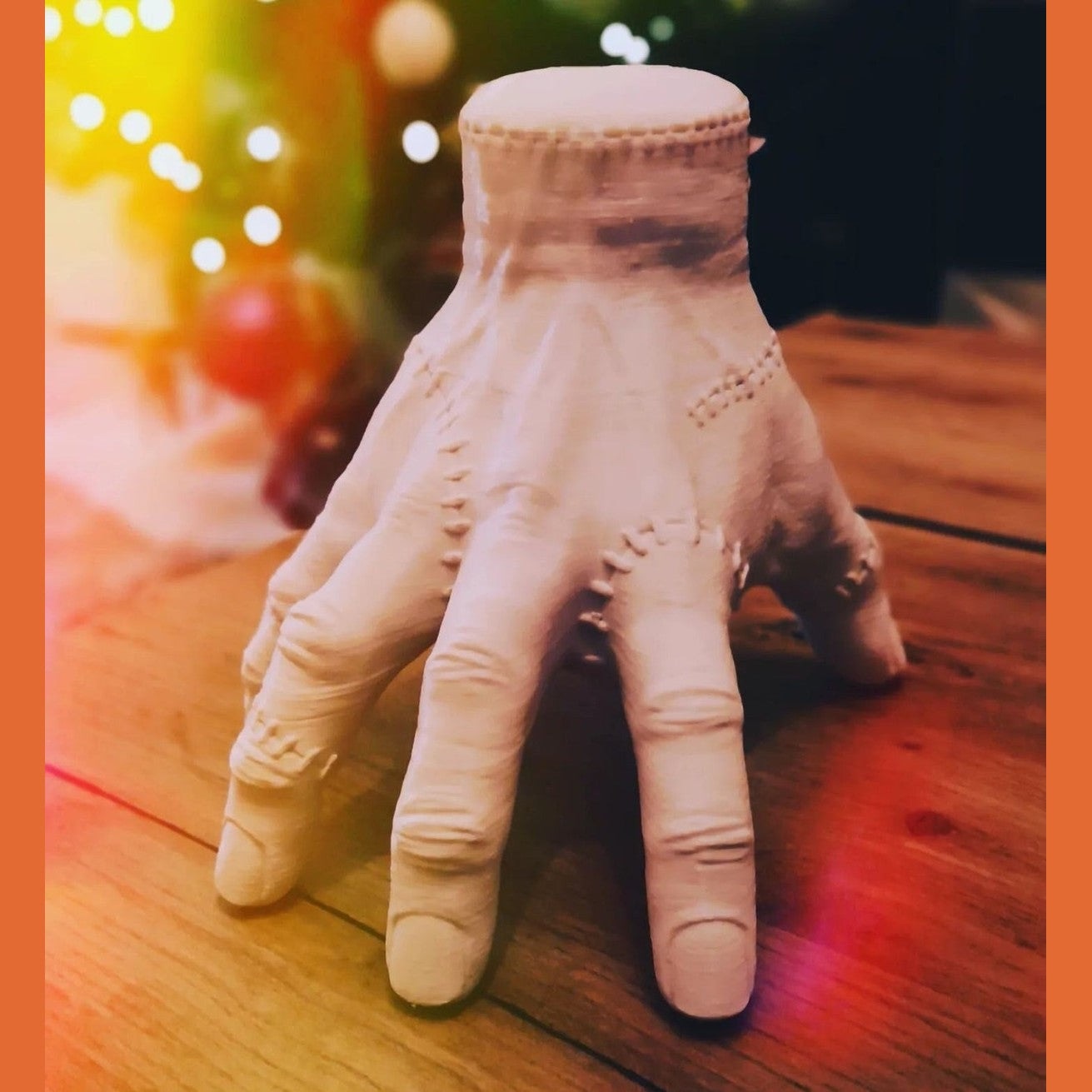 The Thing lifesize prop Watch stand 15cm