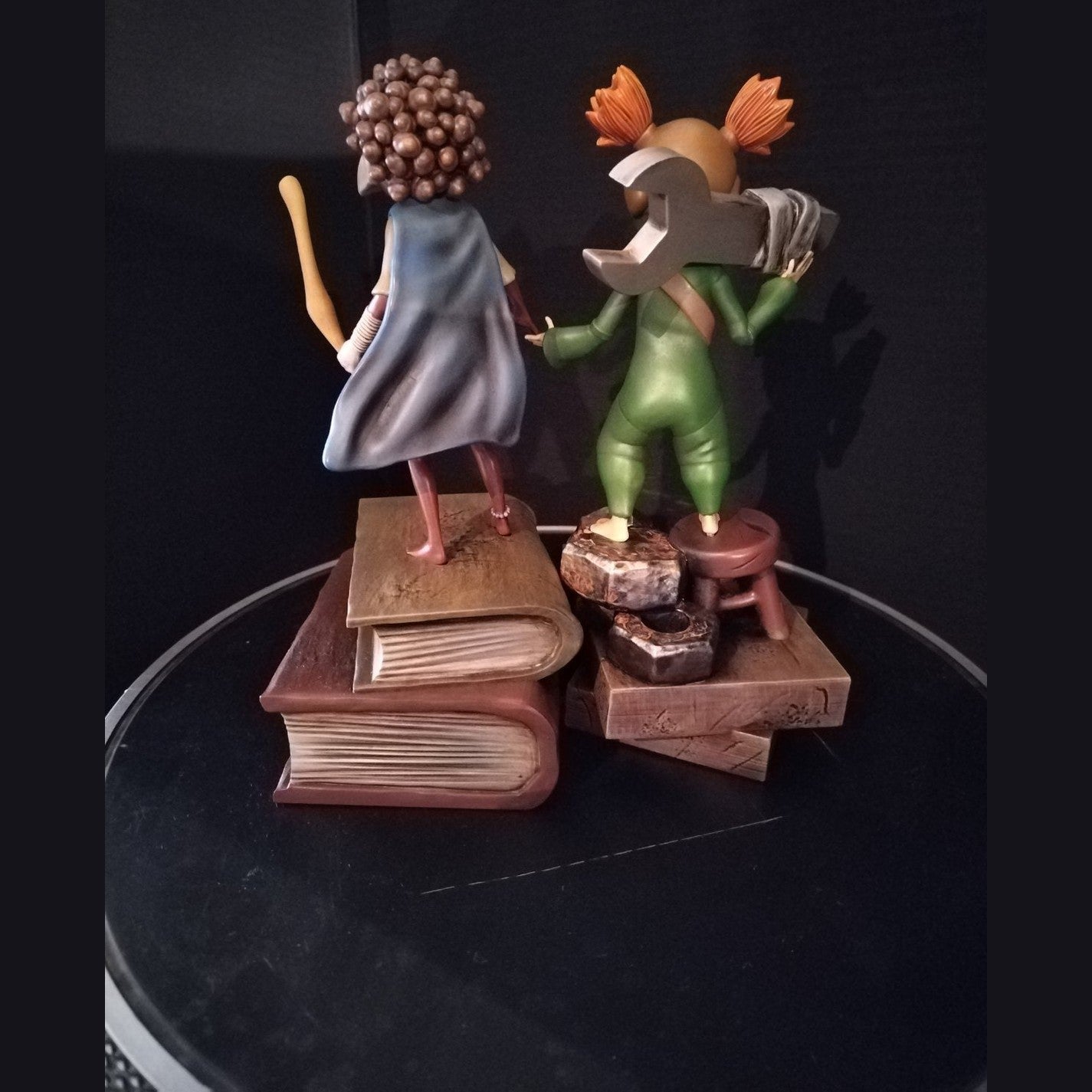 Little Nightmares 3 Low and Alone statue