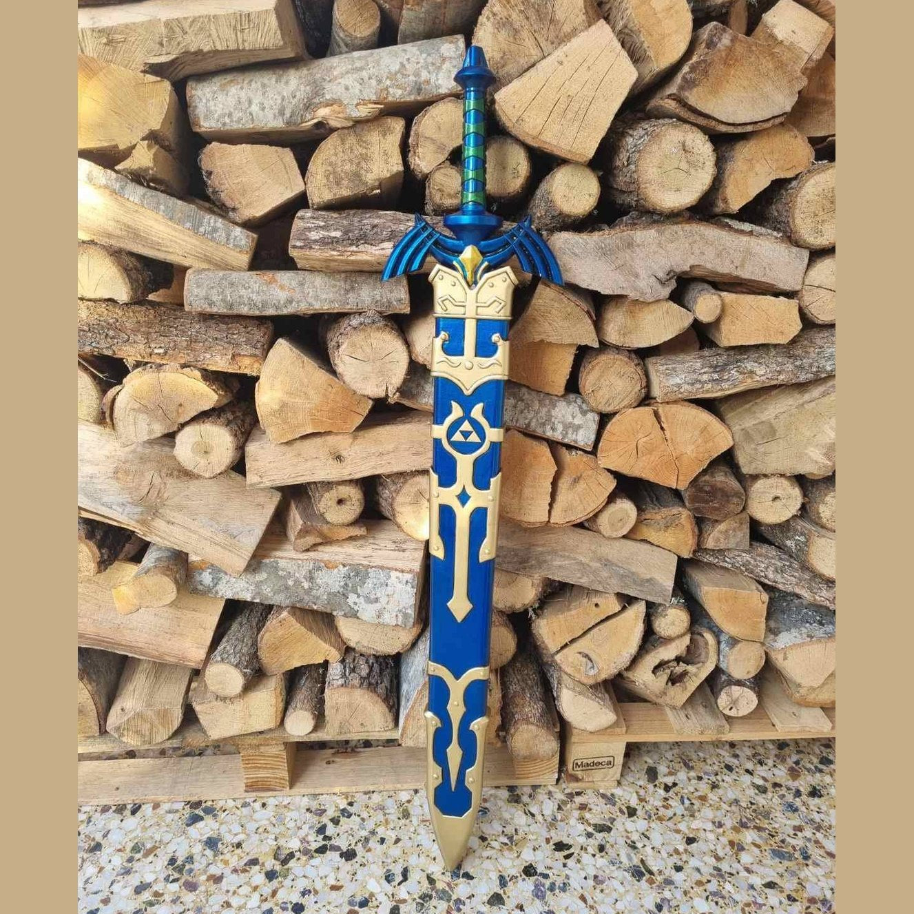 Zelda Master Sword with Scabbard and Pedestal fan made lifesize replica 110cm