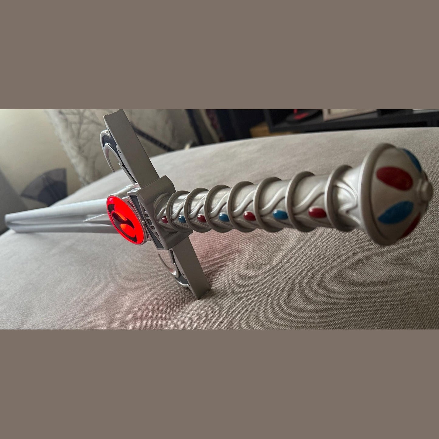 Thundercats sword of omens with lights version, life size sword 91cm replica 1:1