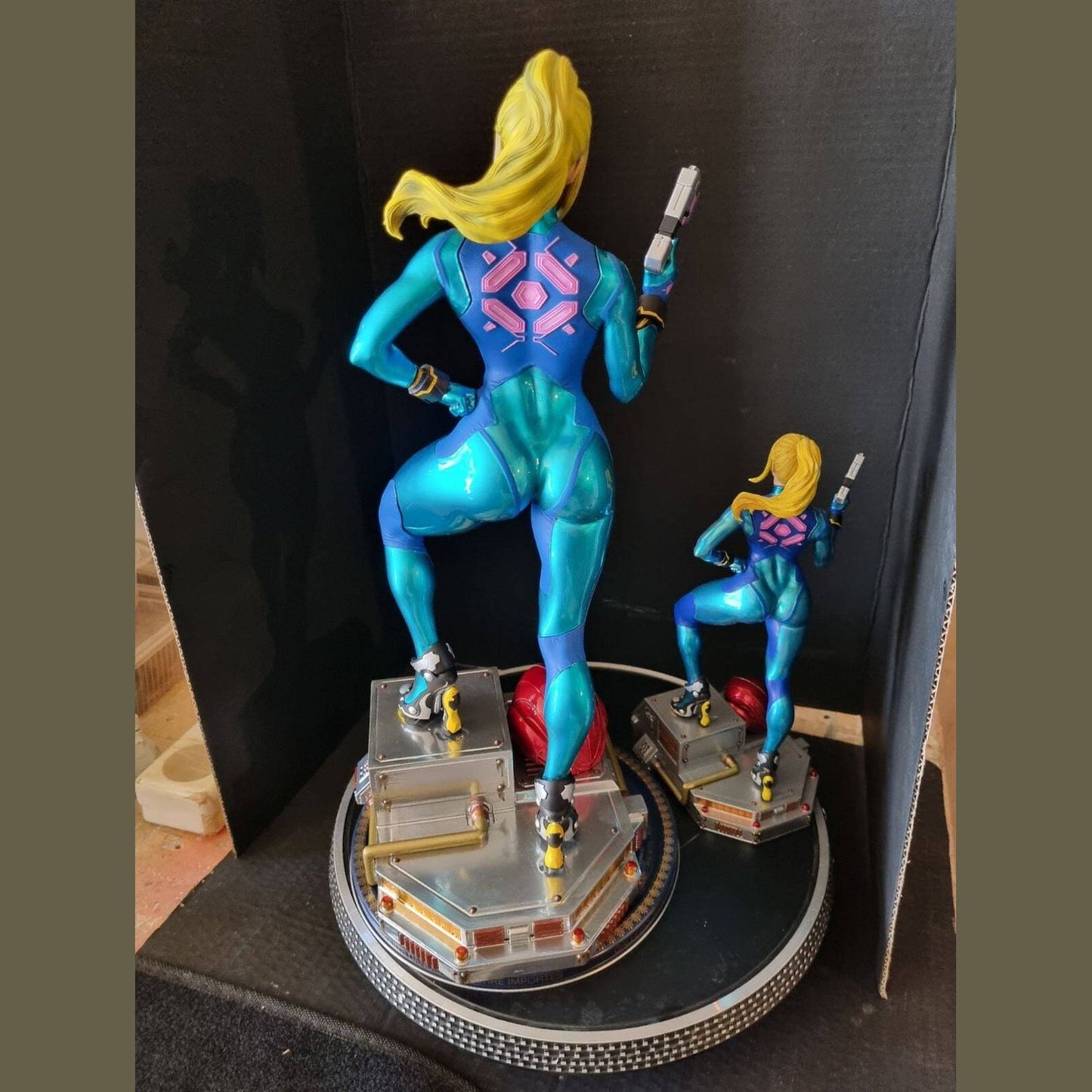 Samus Aran Metroid zero suit statue 1/8 and 1/4 fully painted