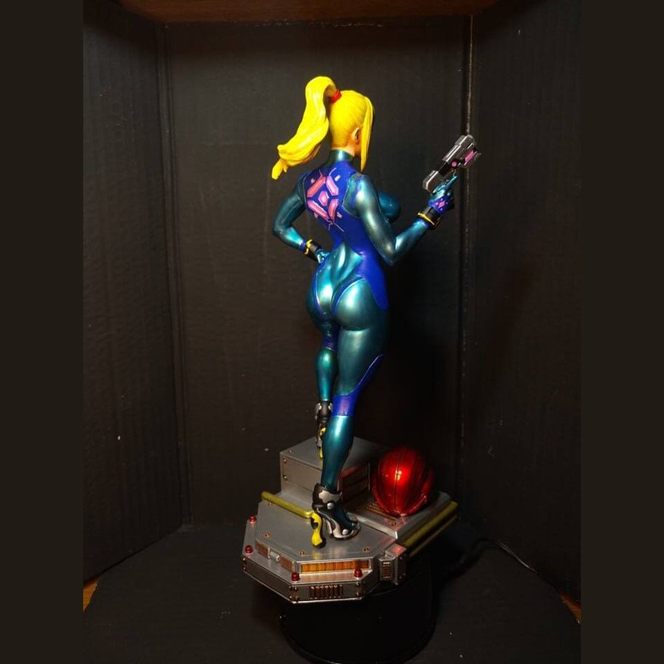 Samus Aran Metroid zero suit statue 1/8 and 1/4 fully painted