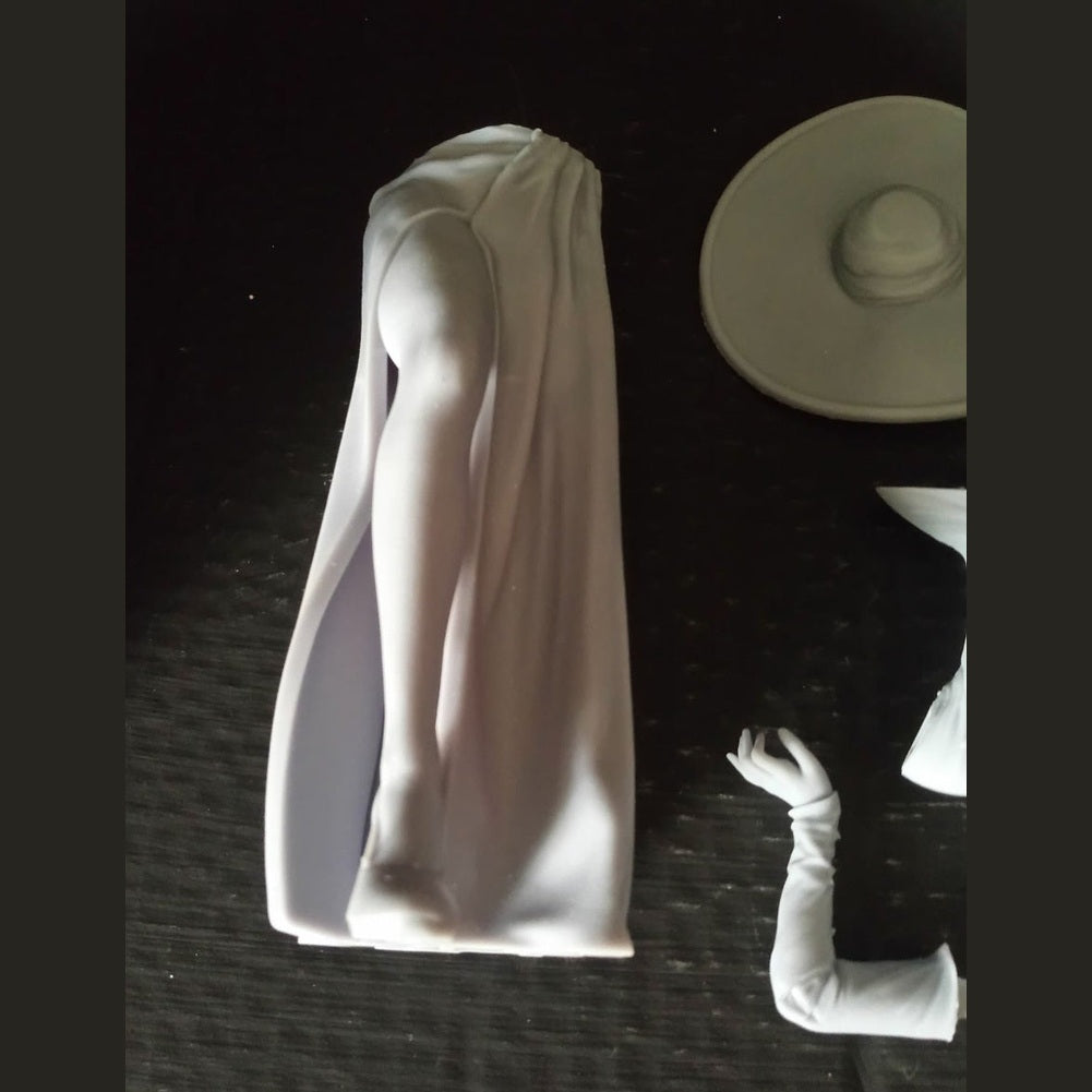 Lady Dimitrescu Resin Statue - Resident Evil Village