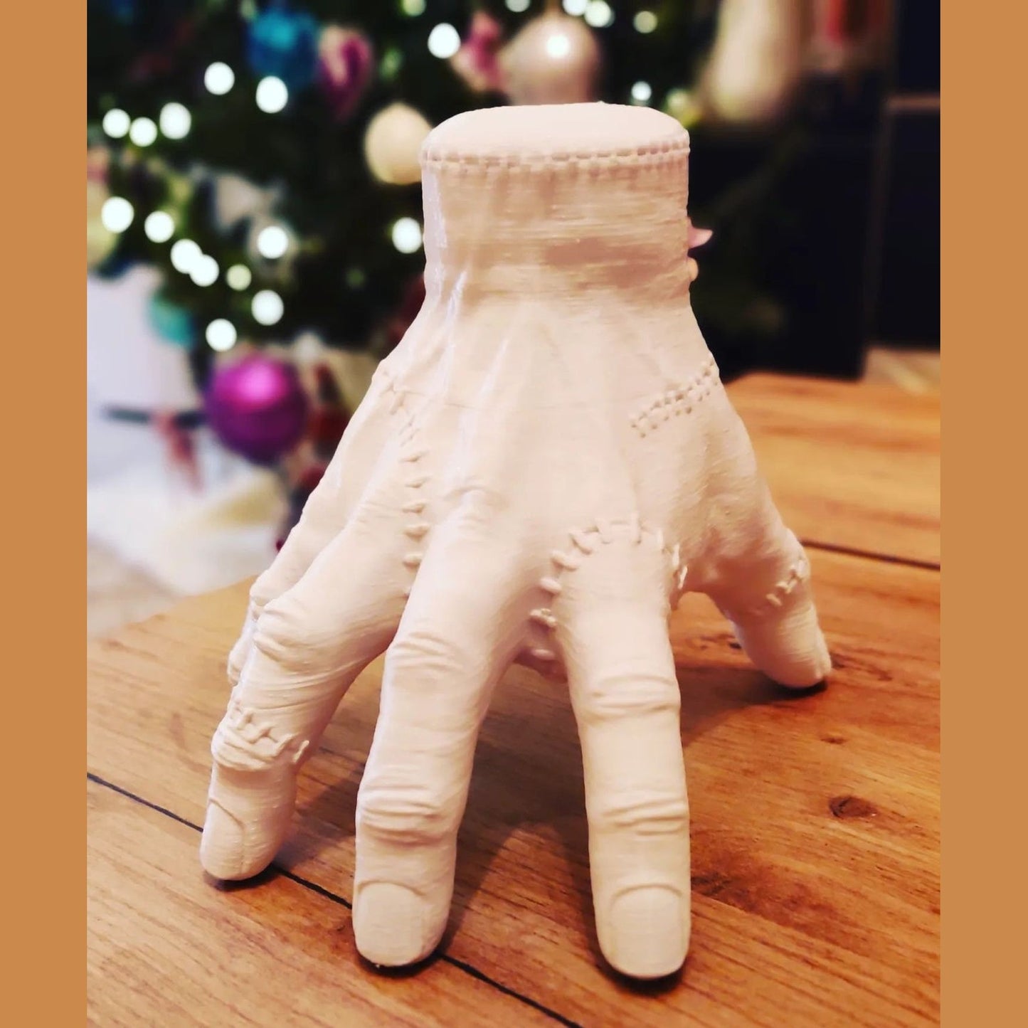 The Thing lifesize prop Watch stand 15cm