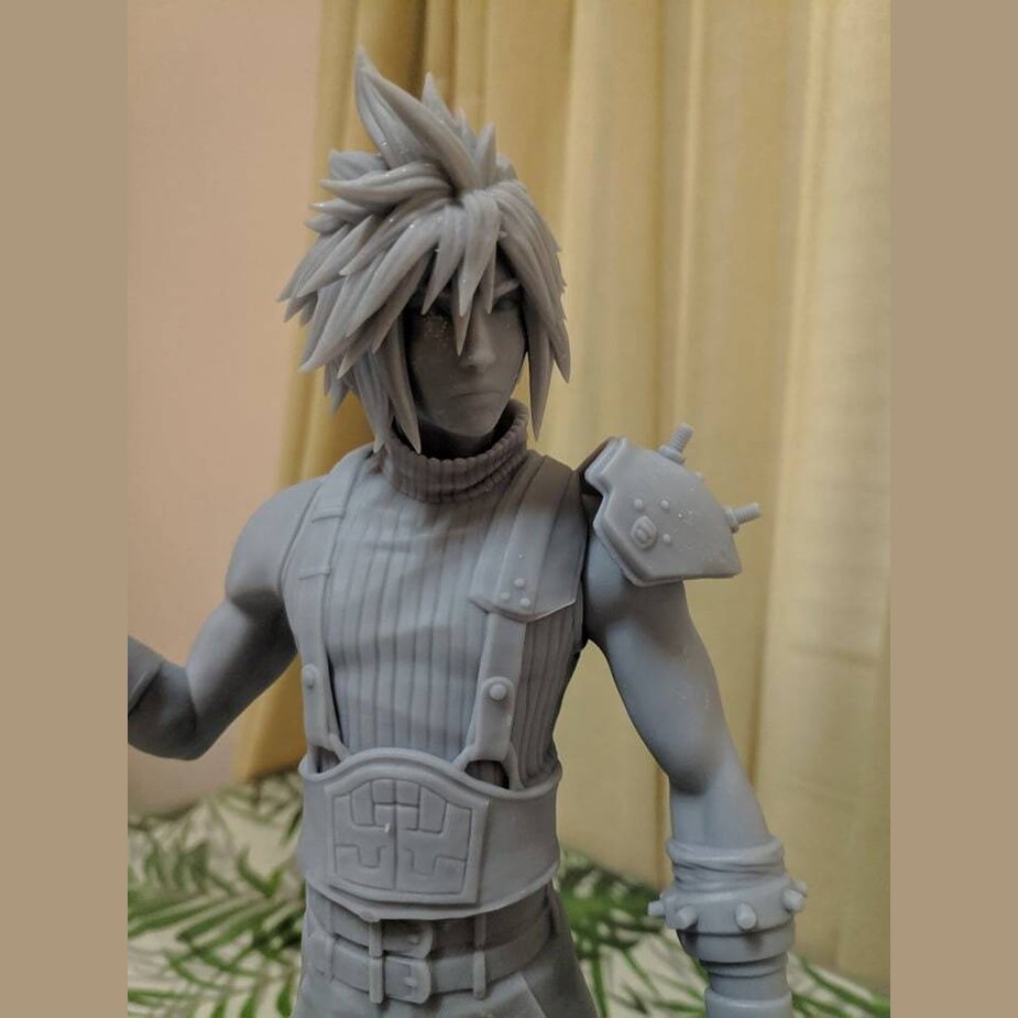 Final Fantasy Cloud strife resin statue with 3 different swords 1/6 scale 30cm