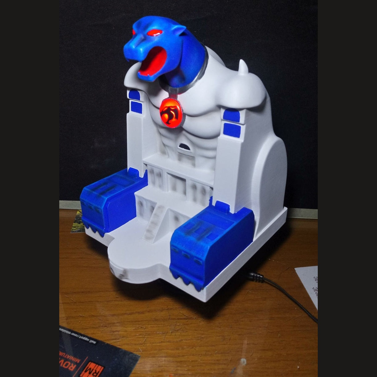 Thundercats Cats Lair HQ Light-Up Display Replica