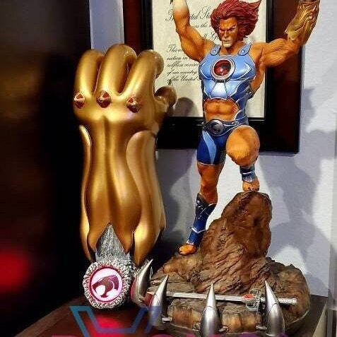 Claw shield FAN MADE from Thundercats 1:1 replica prop or display 37cm + lights