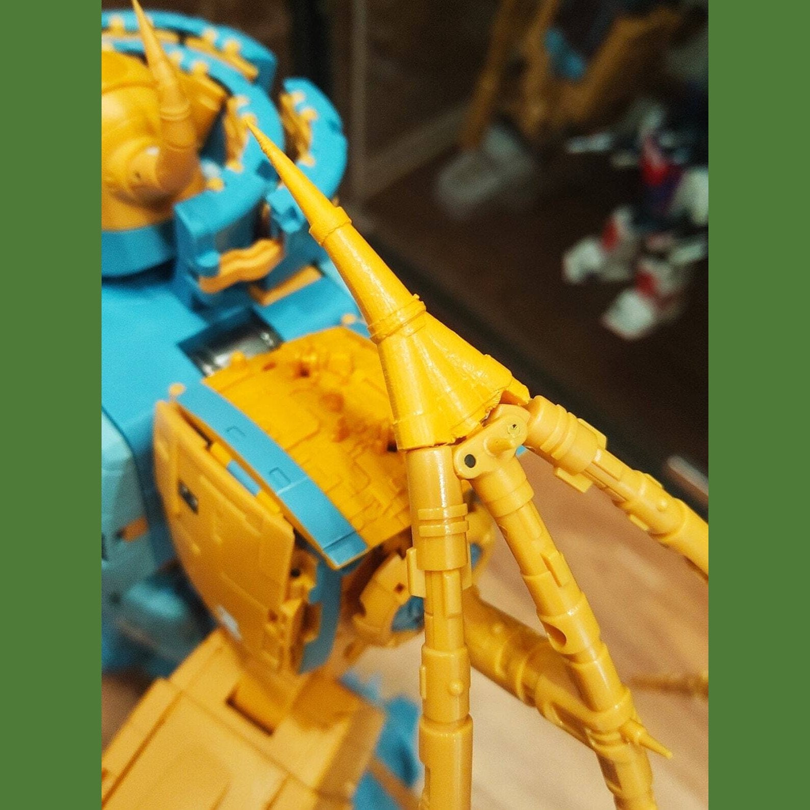 Custom Made Unicron Spike for standard wings for 01-Studio Cell Unicron