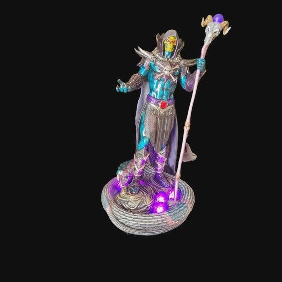 Skeletor Light-Up Statue 1:6 Resin - LED Base & Smoke FX