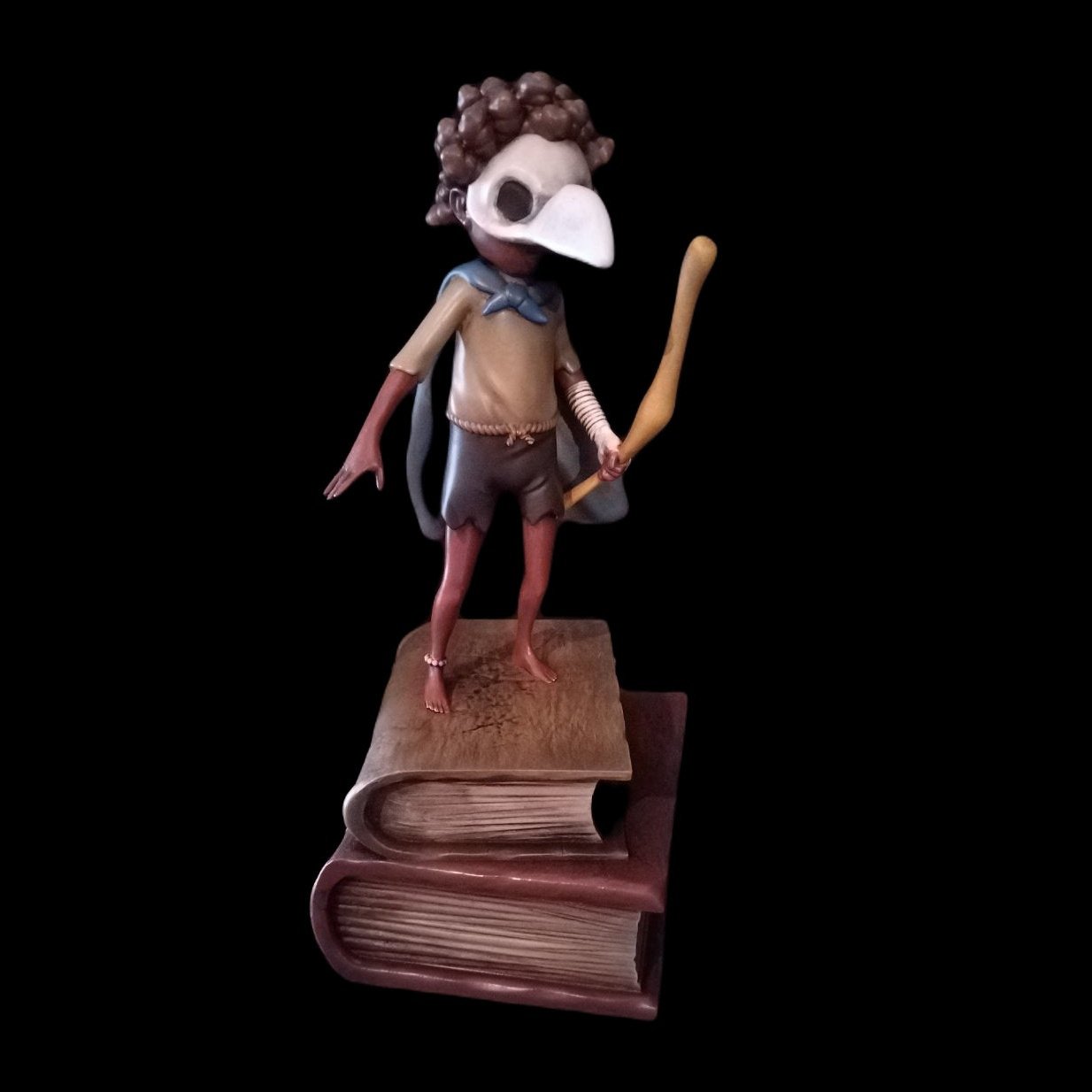 Little Nightmares 3 Low and Alone statue