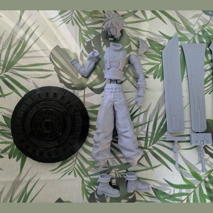 Final Fantasy Cloud strife resin statue with 3 different swords 1/6 scale 30cm