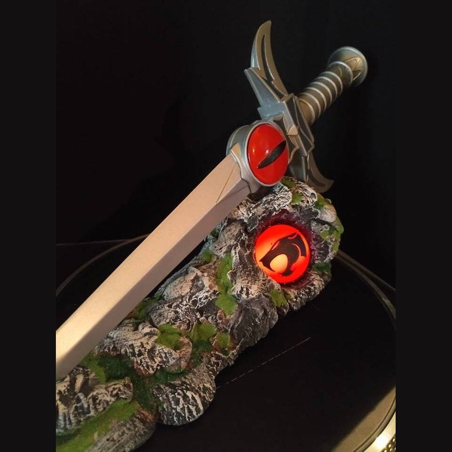 Thundercats Sword of Omens Light-Up Dagger 42cm Replica