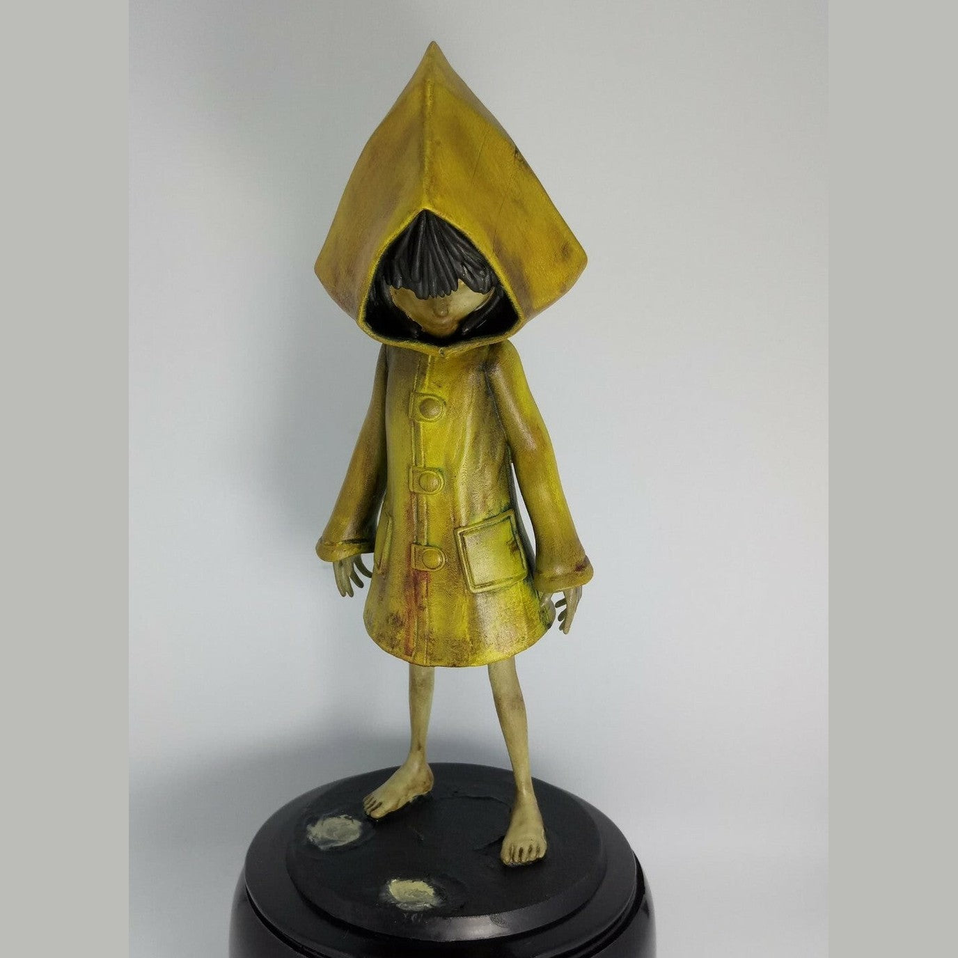 Little Nightmares 2 Six Resin Figure 14cm - Painted/Kit