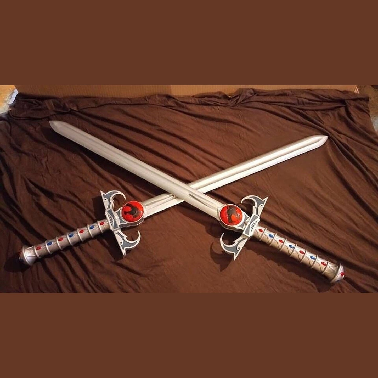 Thundercats Sword of Omens 91cm Life-Size Replica