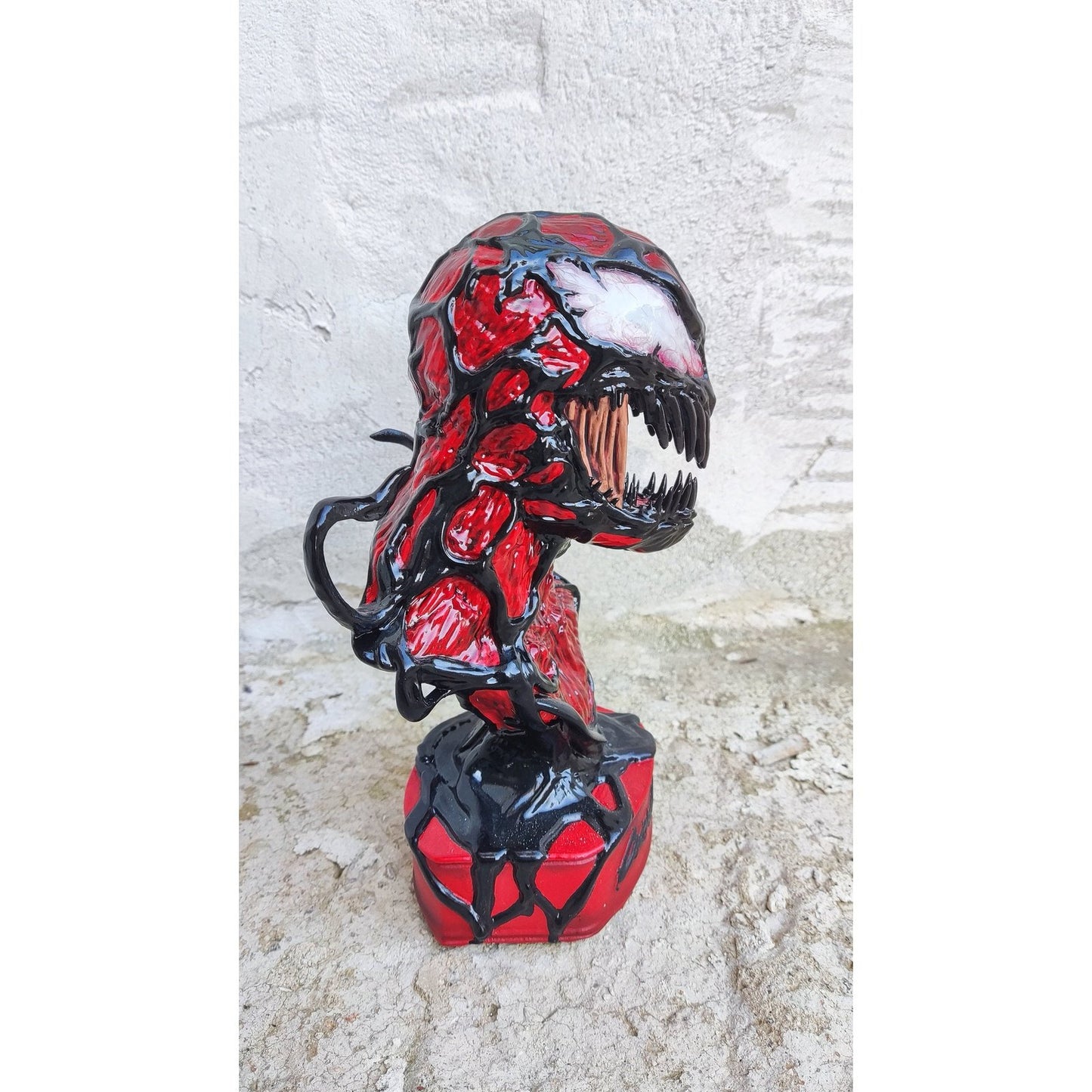 Carnage bust 22cm resin 3D printed fully painted or Diy kit